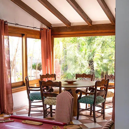 Отель Casa Tess Boutique 4*
