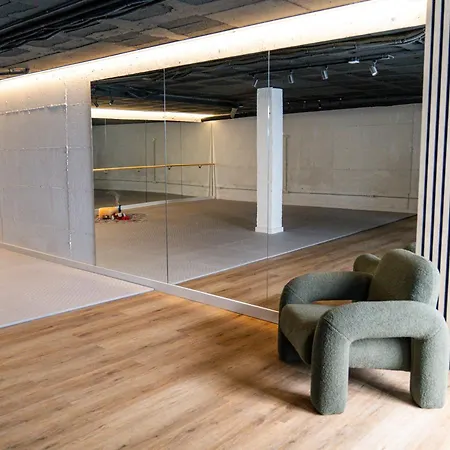 Casa Tess Boutique 4* 埃斯特波纳