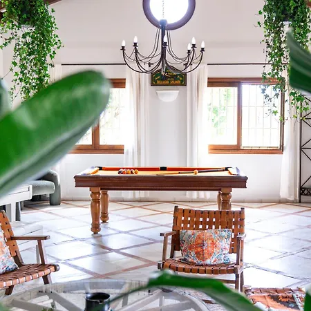 Casa Tess Boutique Эстепона