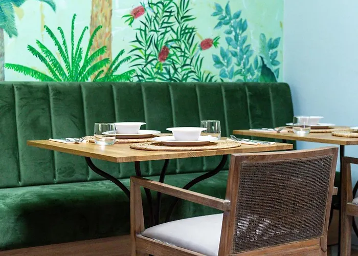 Готель Casa Tess Boutique Естепона