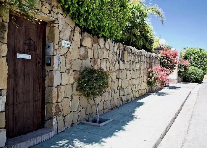 Casa Tess Boutique 4* Эстепона