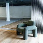 Casa Tess Boutique אסטפונה