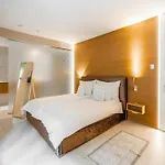 Casa Tess Boutique מלון אסטפונה