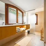 Casa Tess Boutique מלון