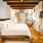 Casa Tess Boutique 4*