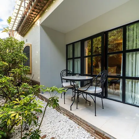 Casa Tess Boutique מלון 4*